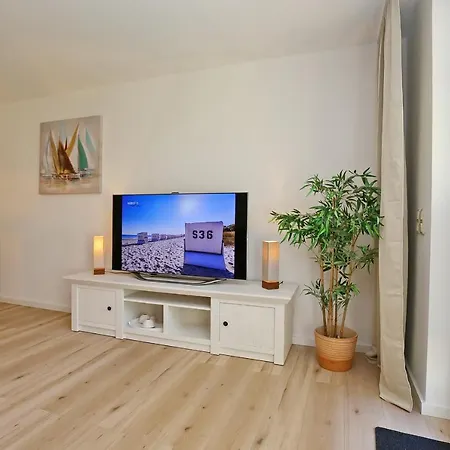 Papillon 04-3 Apartment *